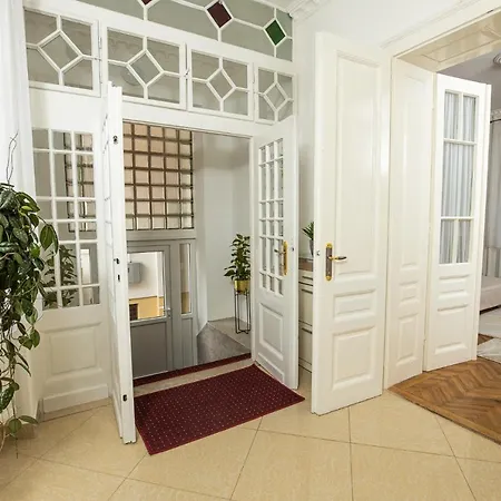 Apartament Ligeti