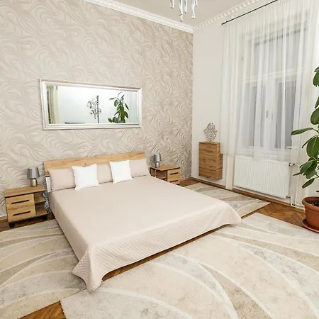 Ligeti Apartment