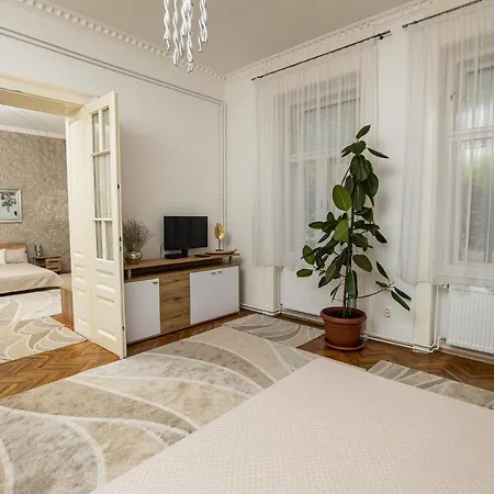 Ligeti Apartment